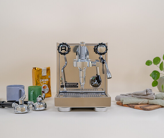 Product picture featuring a coffee machine and decorations.